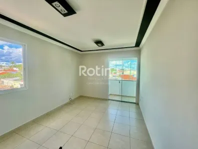 Apartamento com 2 Quartos à venda, 65m² no Segismundo Pereira, Uberlândia