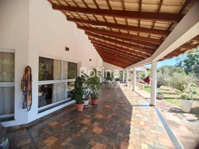 Casa de Condomínio com 3 Quartos à venda, 420m² no Morada do Sol, Uberlândia