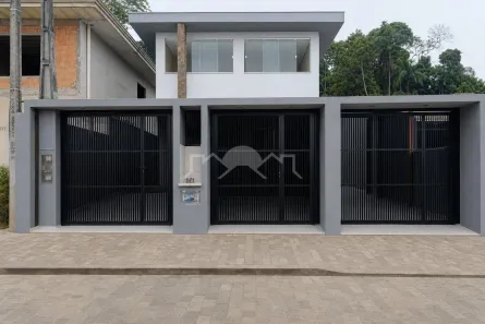 Casa com 2 Quartos para alugar, 150m² no Petrópolis, Joinville