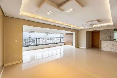 Apartamento com 3 Quartos à venda, 131m² no Passo da Areia, Porto Alegre