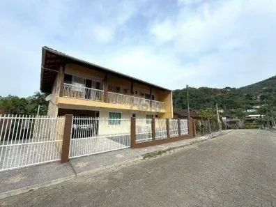 Casa com 6 Quartos à venda, 233m² no Valparaiso, Blumenau