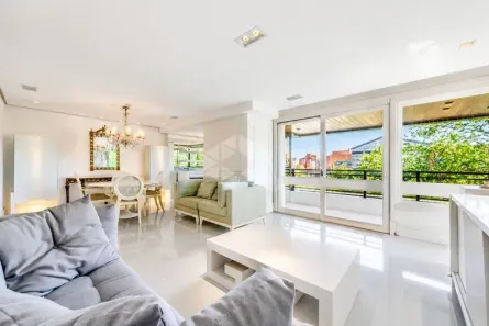 Apartamento com 3 Quartos para alugar, 154m² no Chácara das Pedras, Porto Alegre