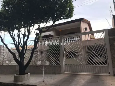Sobrado com 3 Quartos à venda, 304m² no Jardim Tropical, Cuiabá