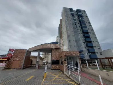 Apartamento com 2 Quartos para alugar, 62m² no Areias, São José