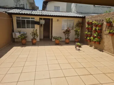 Casa com 4 Quartos à venda, 175m² no Campo Belo, São Paulo