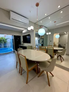 Casa de Condomínio com 3 Quartos à venda, 200m² no Despraiado, Cuiabá