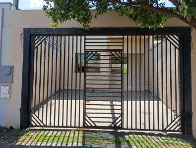 Casa com 3 Quartos para alugar, 138m² no Jardim ltaparica, Londrina
