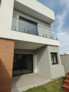 Casa com 3 Quartos à venda, 125m² no Ingleses do Rio Vermelho, Florianópolis