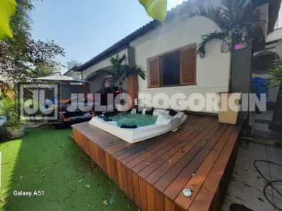 Casa com 4 Quartos à venda, 226m² no Pechincha, Rio de Janeiro