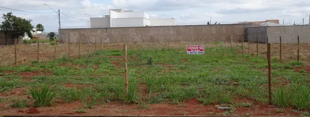 Lote/Terreno à venda, 420m² no , Monte Carmelo