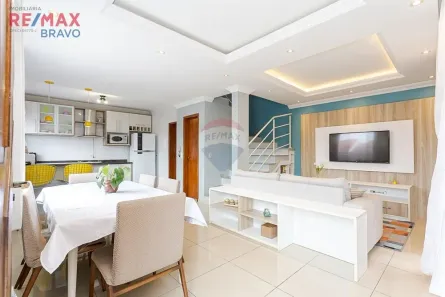Sobrado com 3 Quartos à venda, 149m² no Uberaba, Curitiba
