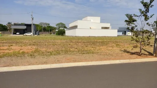 à venda, 252m² no Rotta do Sol, Presidente Prudente