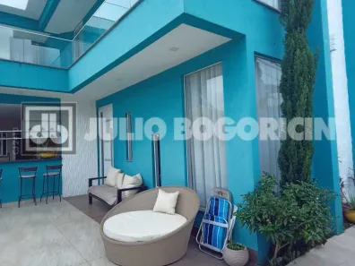 Casa de Condomínio com 3 Quartos à venda, 243m² no Recreio dos Bandeirantes, Rio de Janeiro