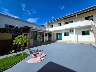 Sobrado com 4 Quartos à venda, 300m² no Parque 10 de Novembro, Manaus