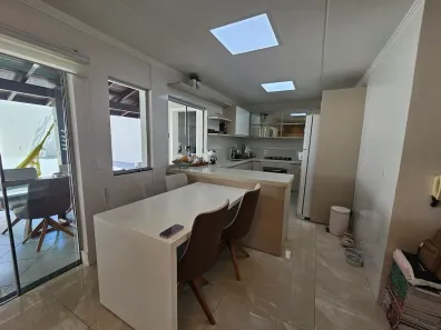 Casa com 3 Quartos à venda, 169m² no São Judas, Itajaí