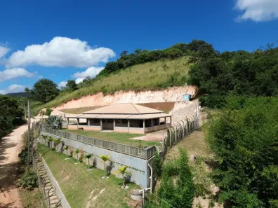Fazenda/Sítio com 3 Quartos à venda, 3685m² no Ravena, Sabará