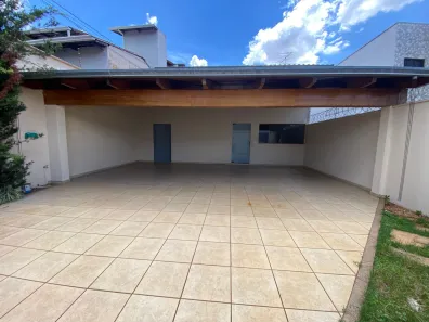 Casa com 5 Quartos à venda, 250m² no Vila Rezende, Goiânia