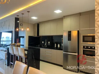 Apartamento com 3 Quartos para alugar, 115m² no Meia Praia, Itapema