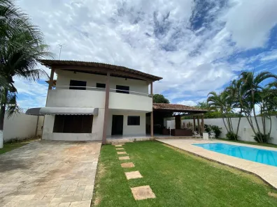 Casa com 4 Quartos à venda, 800m² no Candelária, Natal