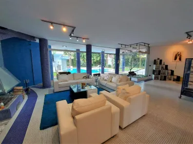 Casa de Condomínio com 4 Quartos à venda, 450m² no Chácara Santa Lúcia, Carapicuíba