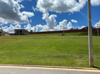 Lote/Terreno à venda, 270m² no Jardins Capri, Senador Canedo