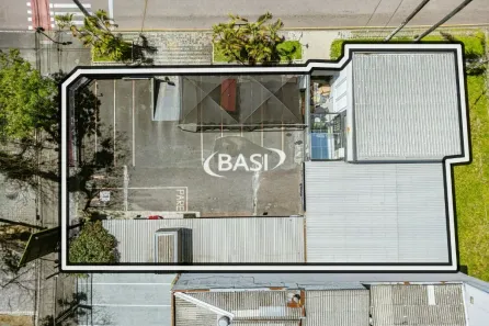 Lote/Terreno à venda, 677m² no Água Verde, Curitiba