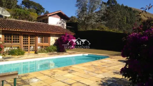 Casa com 5 Quartos à venda, 210m² no Samambaia, Petrópolis