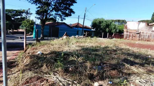 Lote/Terreno à venda, 180m² no Vila Araponguinha, Arapongas