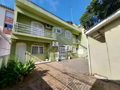 Casa com 6 Quartos à venda, 300m² no Centro, Canoas