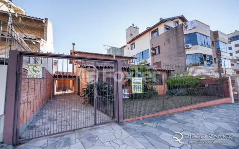 Casa com 4 Quartos à venda, 260m² no Jardim Itu, Porto Alegre