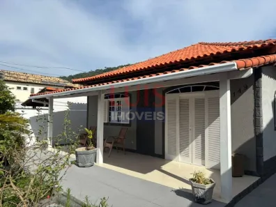 Casa com 4 Quartos à venda, 208m² no Piratininga, Niterói