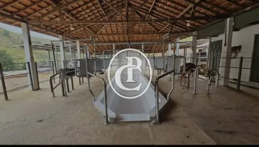 Fazenda/Sítio com 5 Quartos à venda, 200m² no , Igaratá