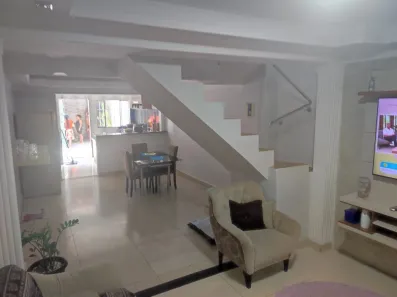 Sobrado com 2 Quartos à venda, 180m² no Jardim Santa Cecília, Guarulhos