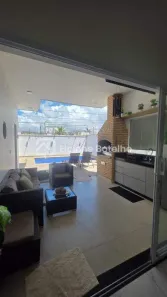 Casa de Condomínio com 3 Quartos para alugar, 160m² no Shopping Park, Uberlândia