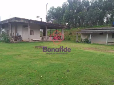 Fazenda/Sítio com 3 Quartos à venda, 500m² no Centro, Nazaré Paulista