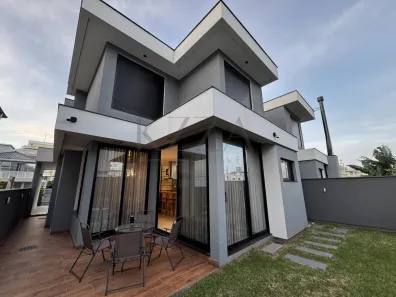 Casa com 3 Quartos à venda, 192m² no Ingleses do Rio Vermelho, Florianópolis