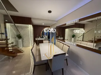 Casa com 4 Quartos à venda, 220m² no Jardim Iririú, Joinville