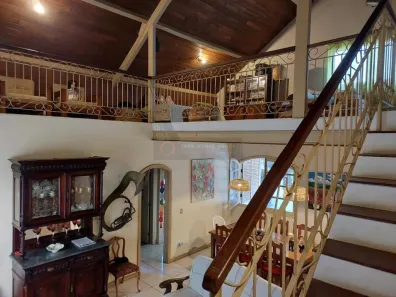 Casa à venda, 270m² no Piratininga, Niterói