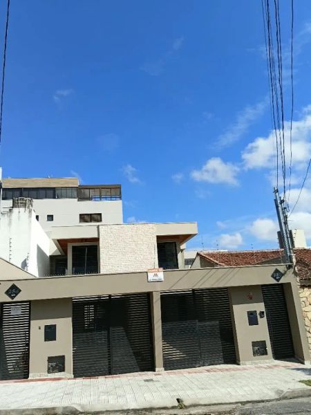 Casa com 4 quartos — Jaraguá, Belo Horizonte