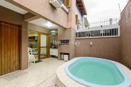 Casa com 3 Quartos à venda, 125m² no Espírito Santo, Porto Alegre