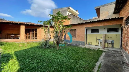 Casa com 5 Quartos para venda ou aluguel, 300m² no Jardim Consórcio, São Paulo