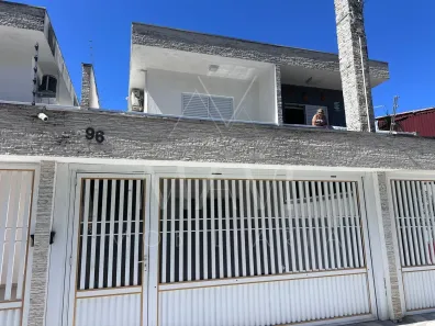 Casa com 3 Quartos para alugar, 142m² no Canto do Forte, Praia Grande