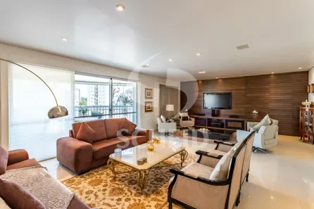 Apartamento com 3 Quartos à venda, 246m² no Vila Sofia, São Paulo