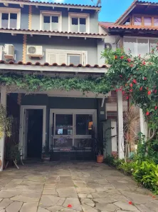 Casa com 2 Quartos à venda, 131m² no Hípica, Porto Alegre