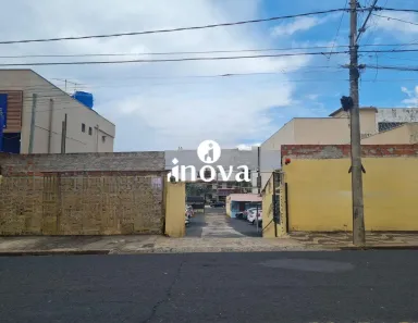 Lote/Terreno à venda, 900m² no Centro, Uberaba