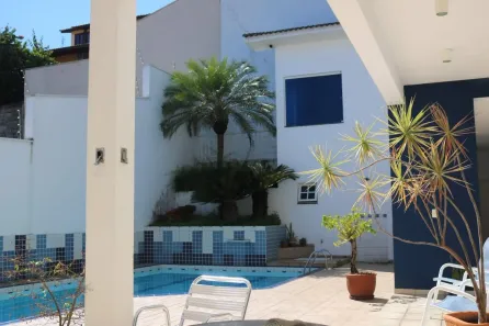 Sobrado com 4 Quartos à venda, 495m² no Portal das Colinas, Guaratinguetá