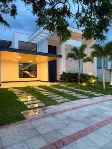 Casa de Condomínio com 4 Quartos à venda, 350m² no Jacuhy, Serra