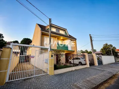 Sobrado com 3 Quartos à venda, 165m² no Uberaba, Curitiba