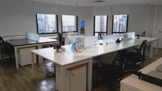 Sala Comercial para alugar, 130m² no Vila Olímpia, São Paulo