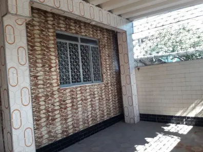 Casa com 2 Quartos para alugar, 70m² no Realengo, Rio de Janeiro